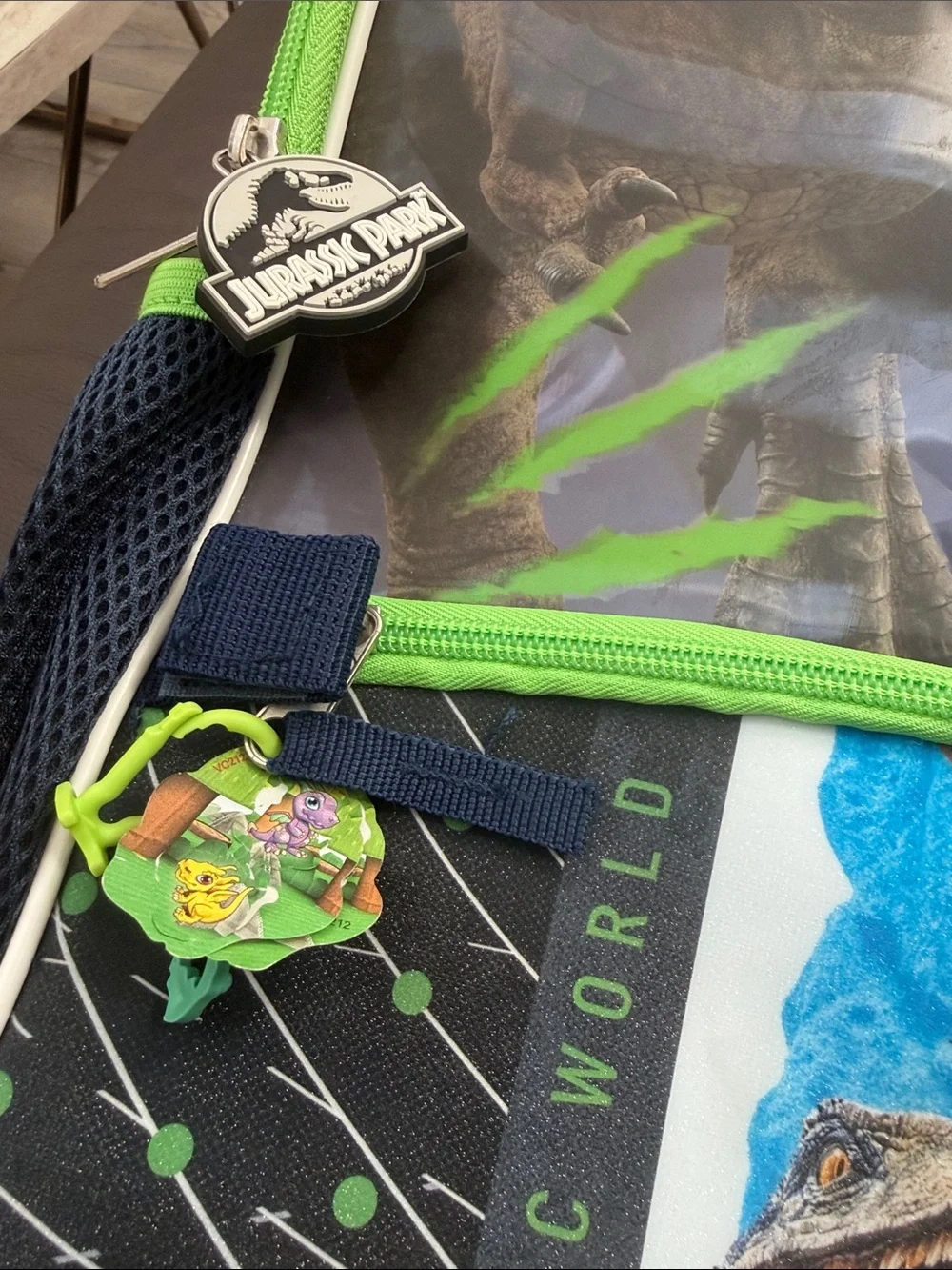 Jurassic World / Jurassic Park Kids Dinosaur Backpack – Blue & Lime Green T-Rex